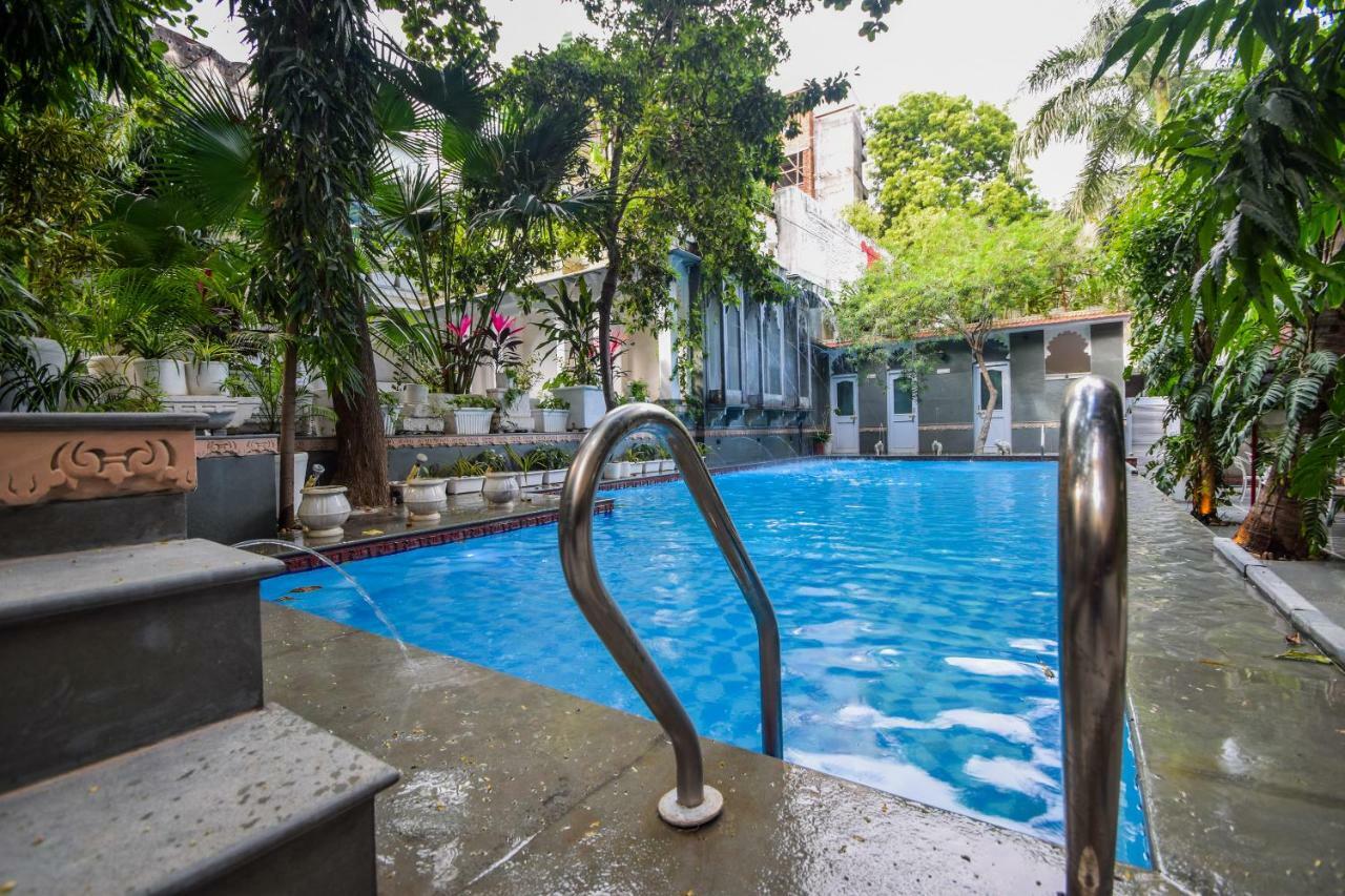 Hotel Raj Palace Ουνταϊπούρ Εξωτερικό φωτογραφία