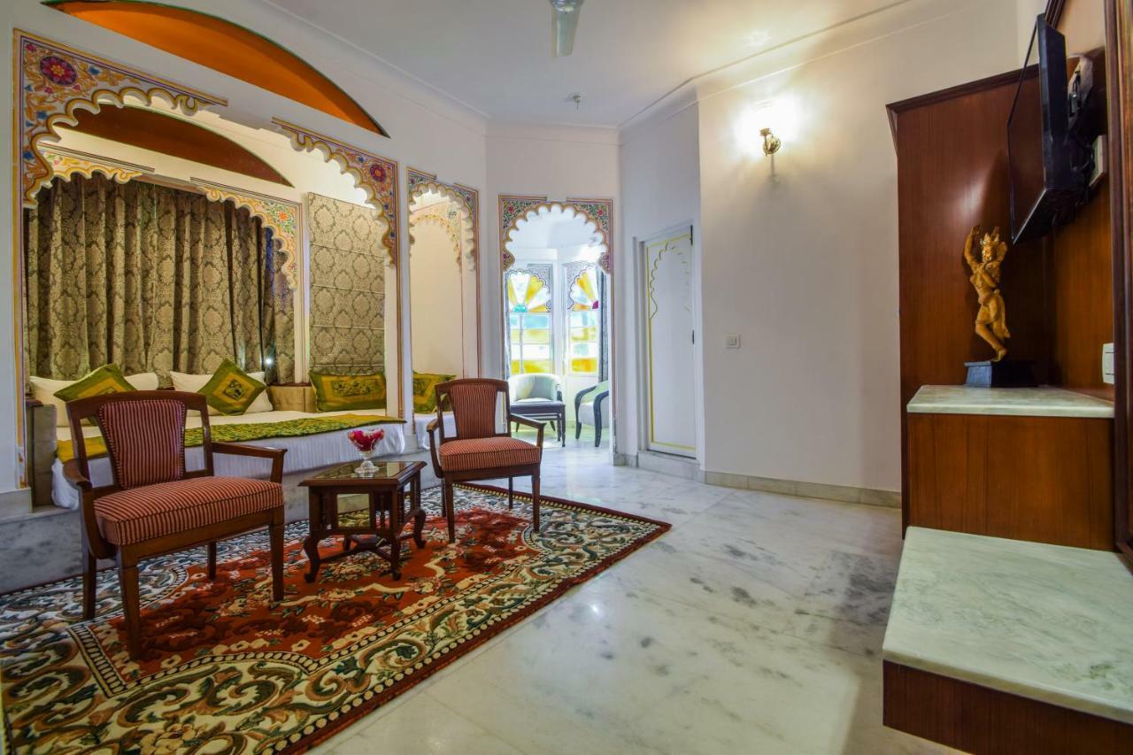 Hotel Raj Palace Ουνταϊπούρ Εξωτερικό φωτογραφία